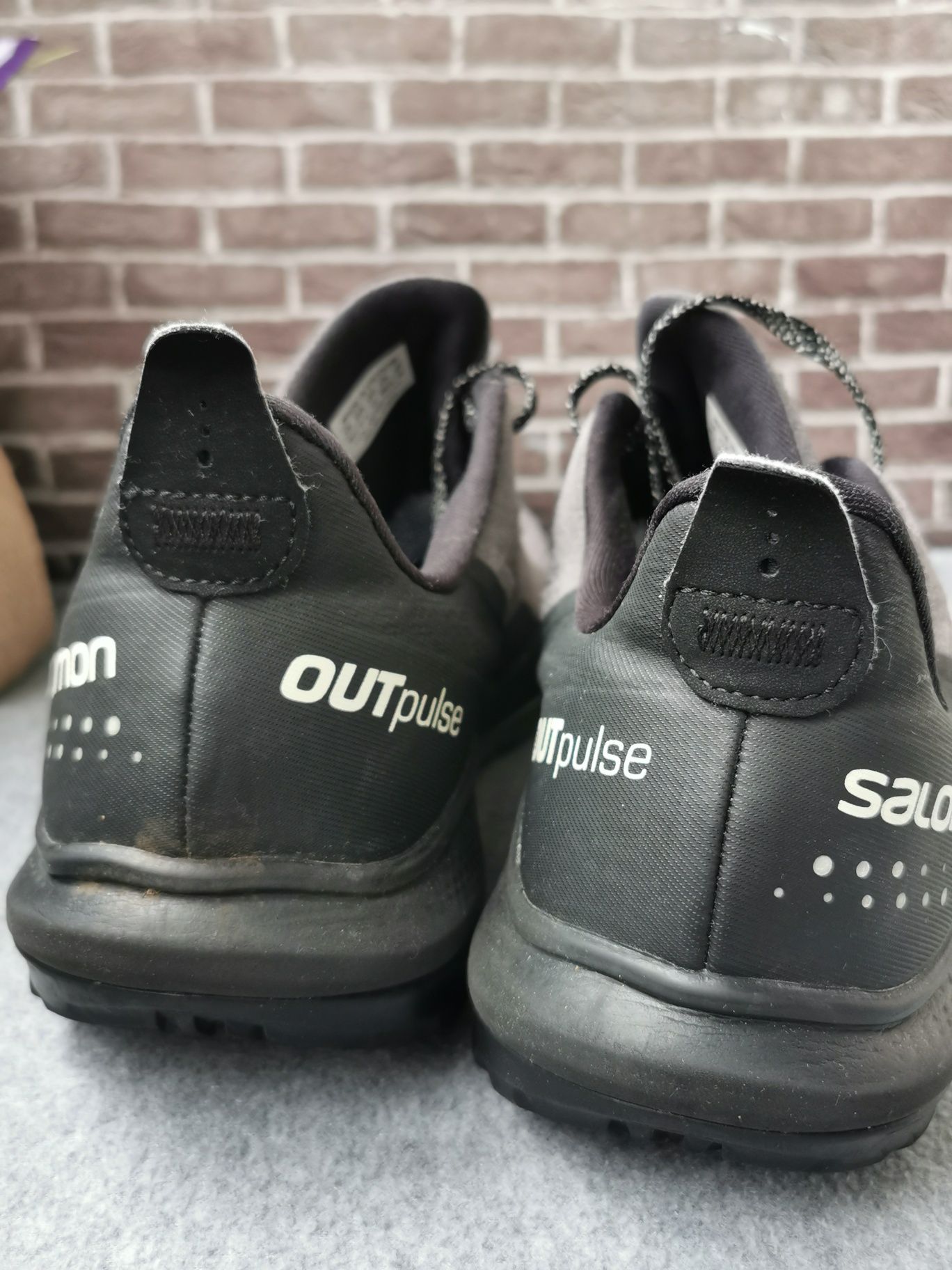 Кросівки 45 розмір, Salomon, Gore-tex, 2022 року