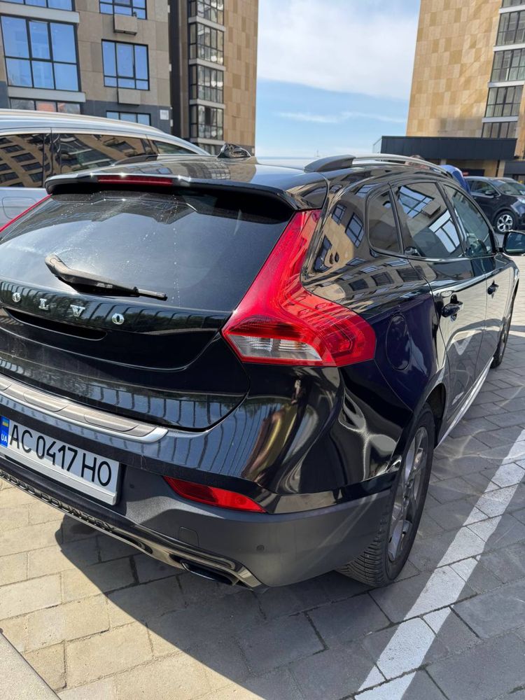 Volvo v40 cross country