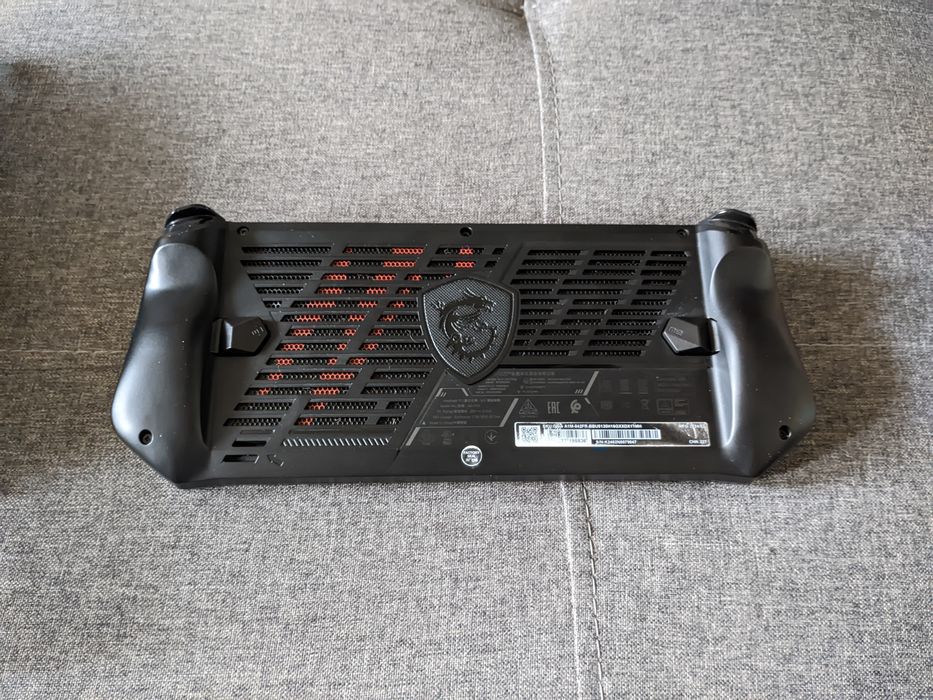 MSI Claw A1M, 135H, 512GB