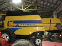 Kombajn zbożowy New Holland CSX 7040 ( TC CX )