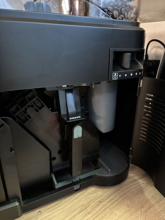 Espres do kawy SAECO ROYAL Grand Crema