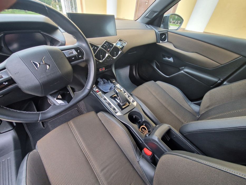 Електромобіль DS3