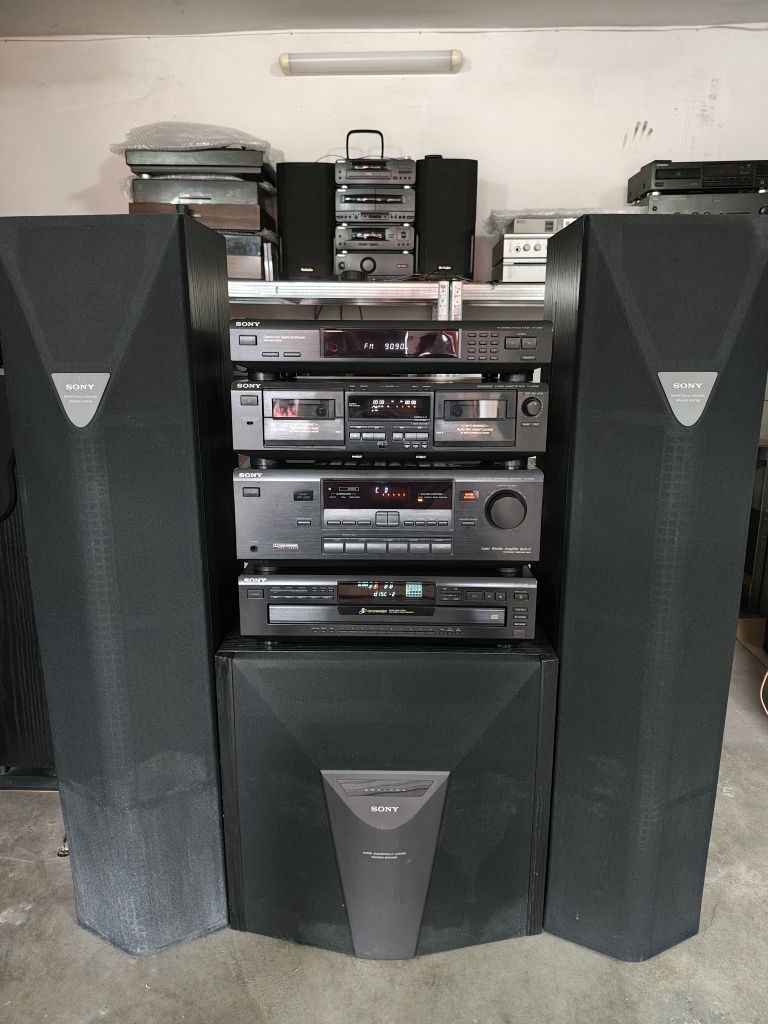 Duża wieża Sony plus 2 duże głośniki plus subwoofer
