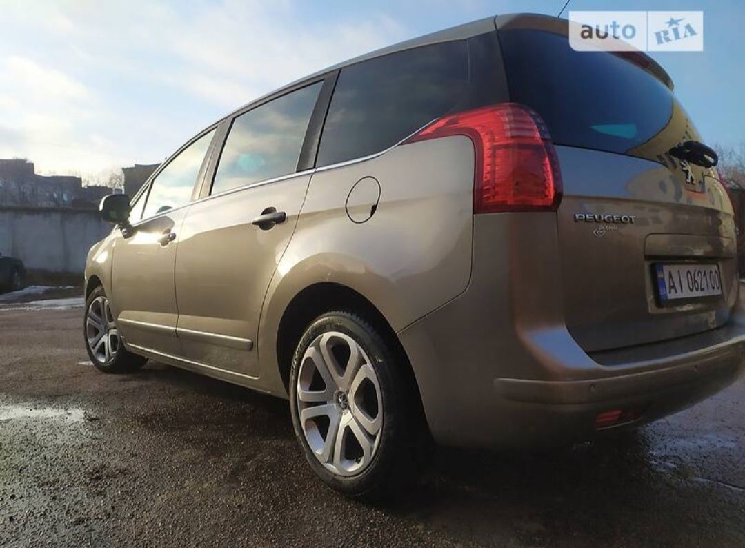 Peugeot 5008 ALLURE DE GROOT шкіряний салон