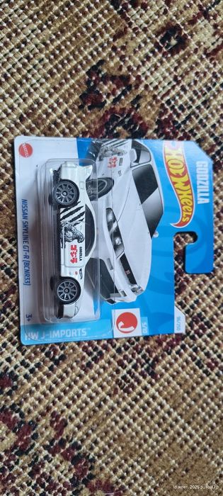 Машинка Hotweels NISSAN SKYLINE GT-R (BCNR33)
