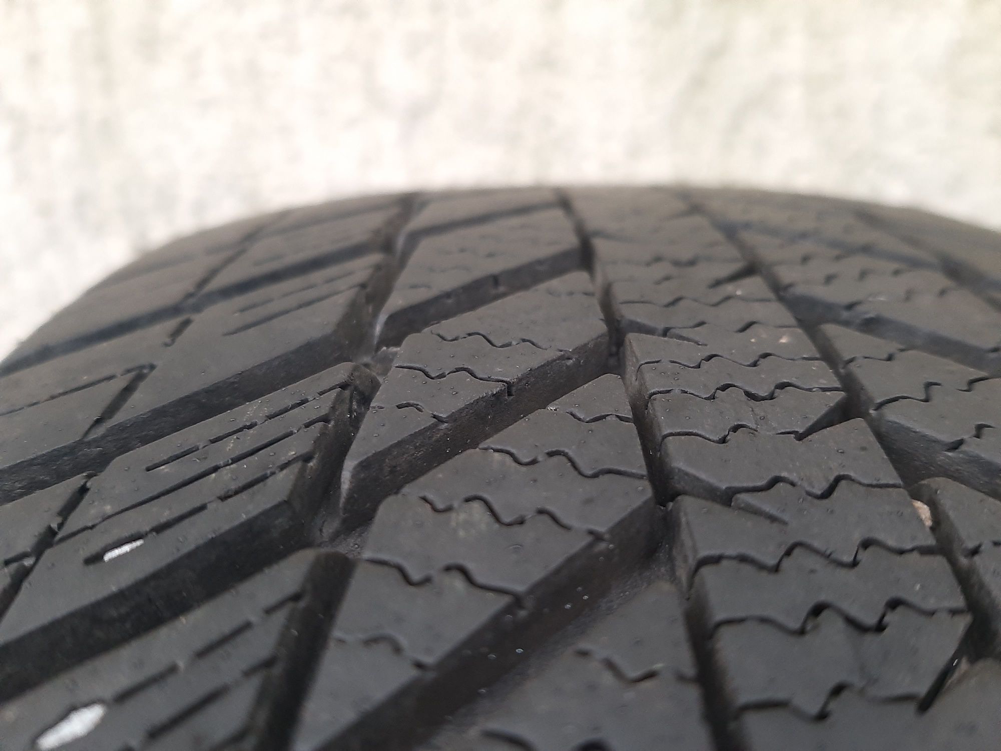 2x Opony całoroczne 185/55R15 Nexen NBlue 4Season 6,5mm 2020r
