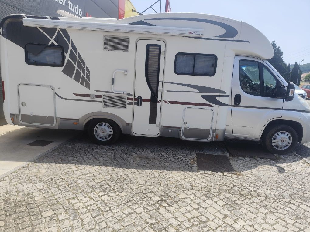 Autocavana adria matrix m 650 sf  perfilada 2016