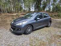 Carro completo em excelente estado revisado sem nada a apontar