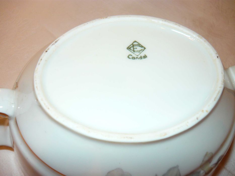 Serviço de café.. estado impecável