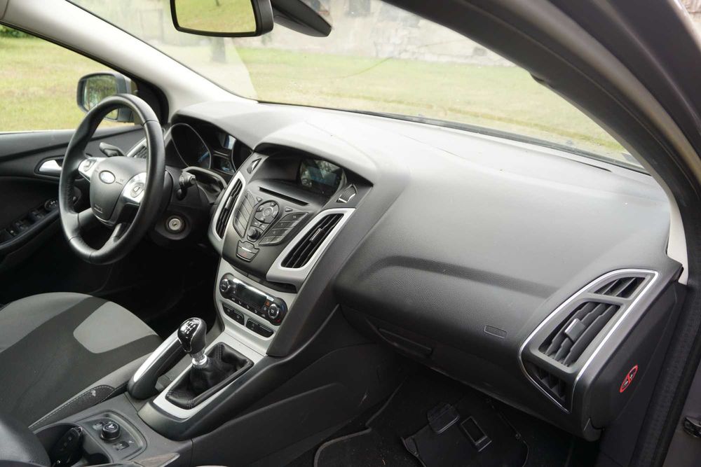 Ford Focus mk3 III silnik 1.0 ecoboost skrzynia koła przód VB Części*