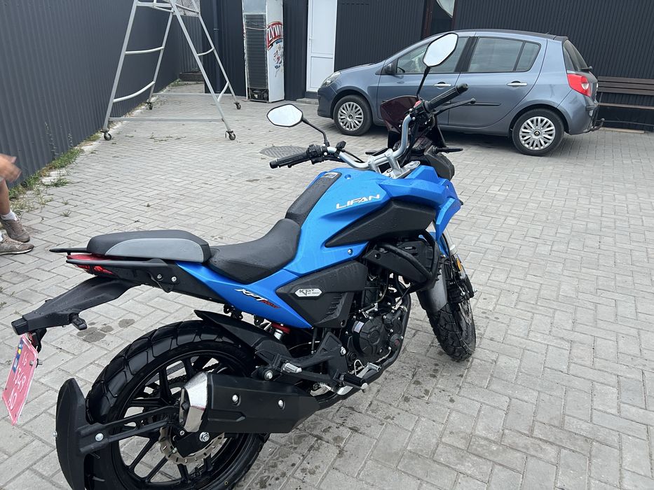 Мотоцикл Lifan kpt 200
