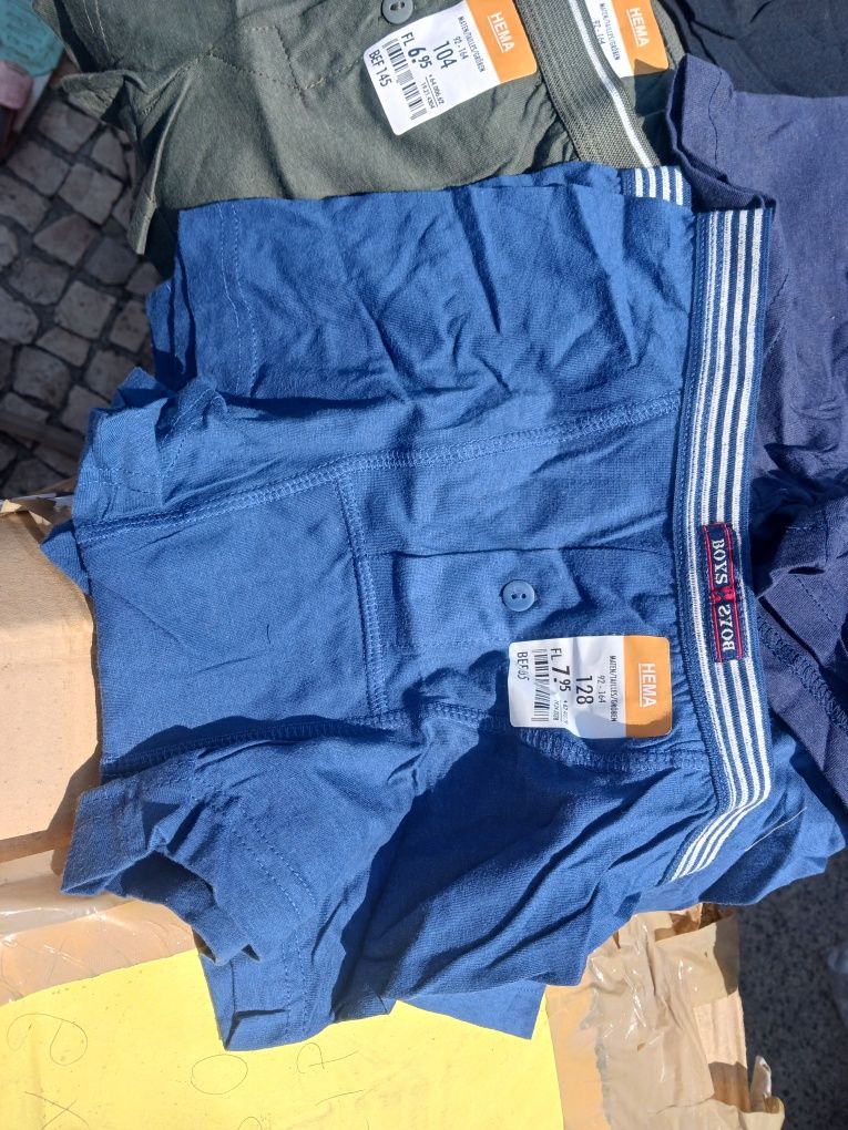 Lote de boxer e cueca de criança