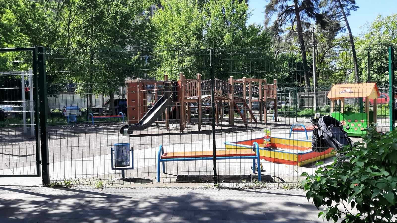 3к метро Житомирська-3 хв. пішки Святошинська площа,1 Академмістечко