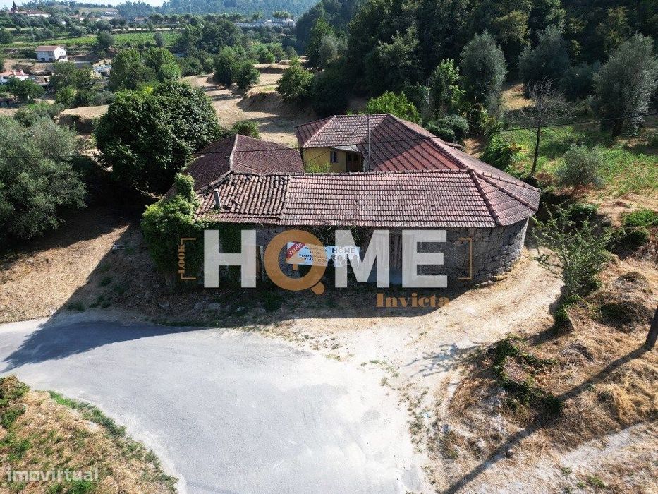 Quinta em Vale de Bouro - 23.000m² + Moradia em Pedra para Recuperar