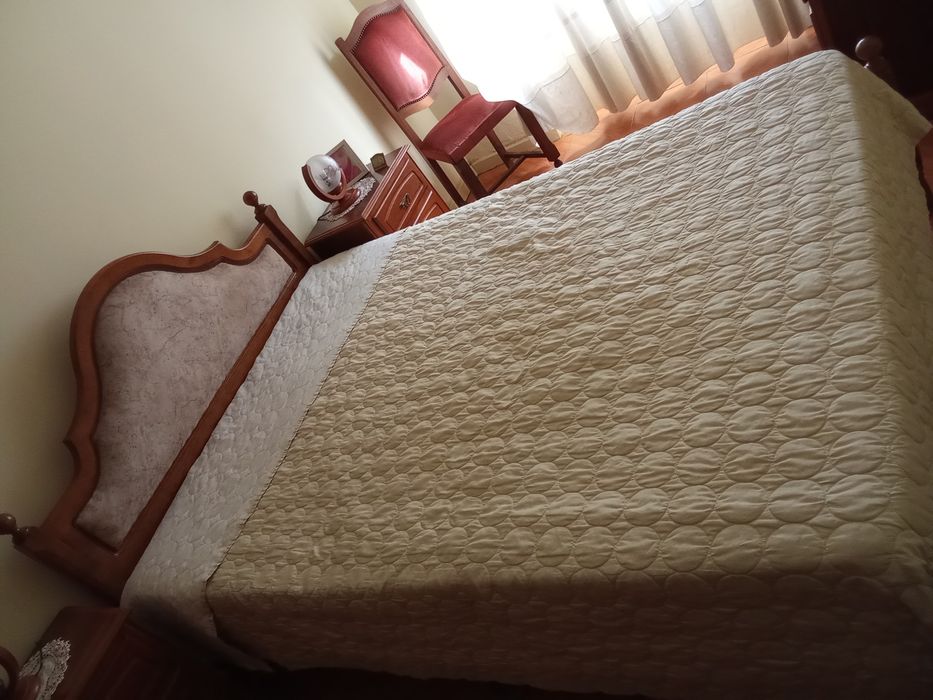 Quarto de madeira em cerejeira