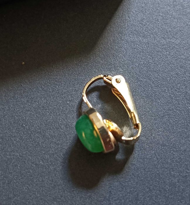 łańcuszek i kolczyki klipsy szmaragd złote komplet