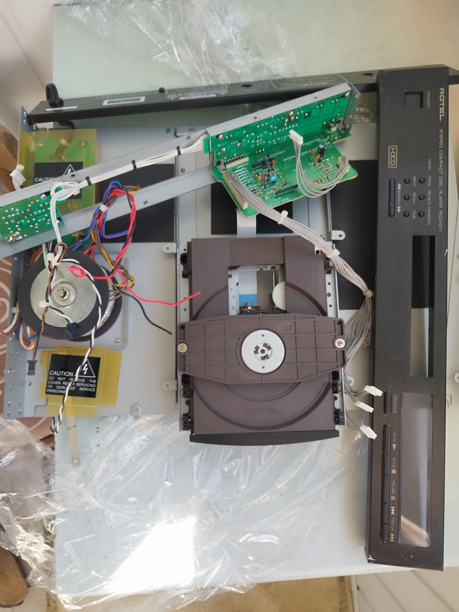 Програвач CD Rotel RCD 971 на запчастини. CD Механізм KSS-213B