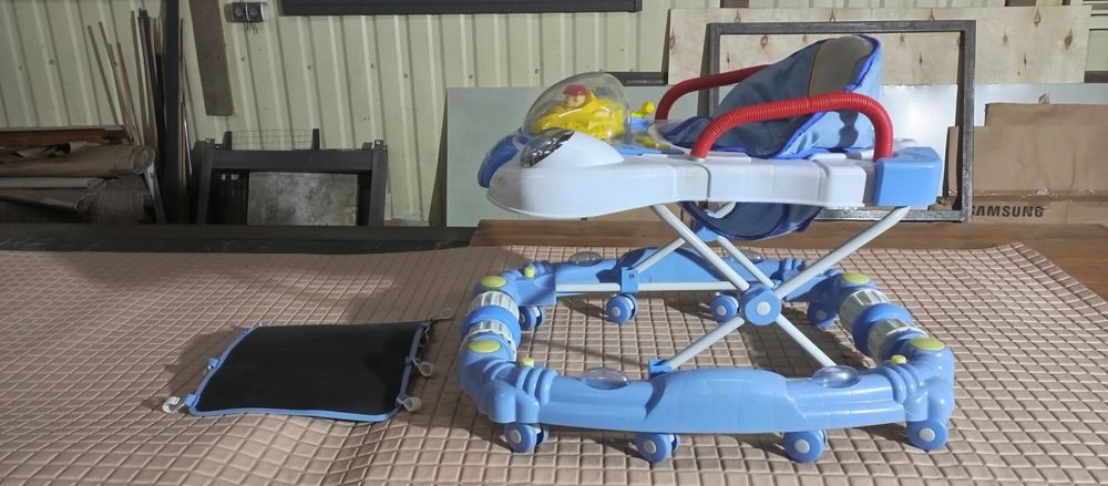 Дитячі ходунки - гойдалка, гарний робочий стан , бажаний самовивіз