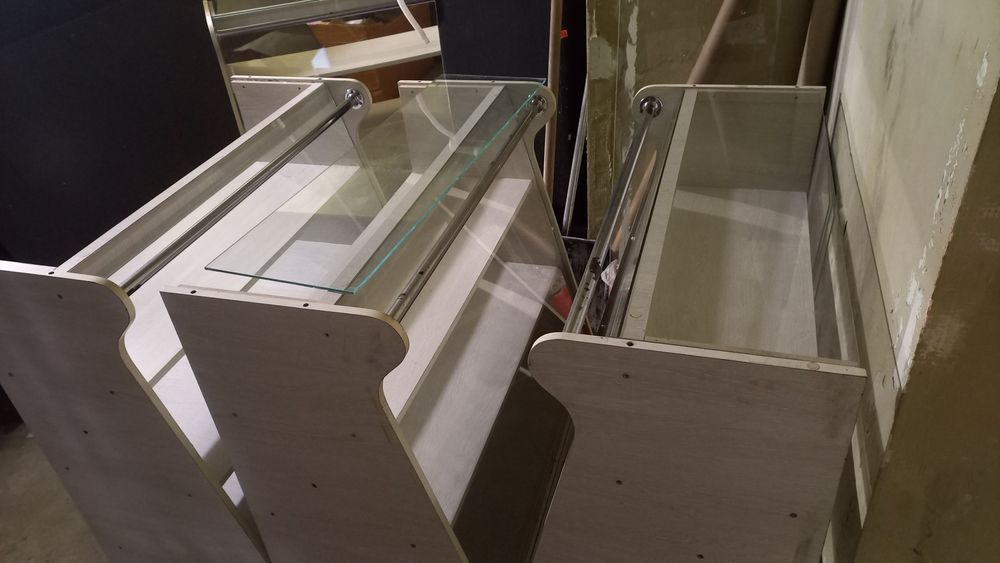 Продам стелажі ,бу для торгівлі