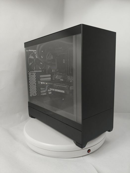 Komputer Gamingowy Ryzen 7 9800X3D,RTX 5070 Ti,32 GB,SSD,Win 11,USDT