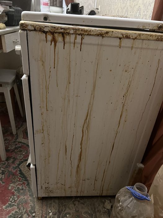 Продам газовую плиту