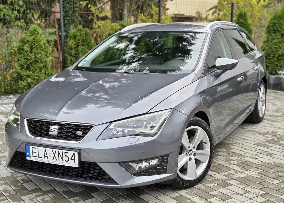Seat Leon FR . FULL-LED. SKÓRY. Nawigacja. Ambiente