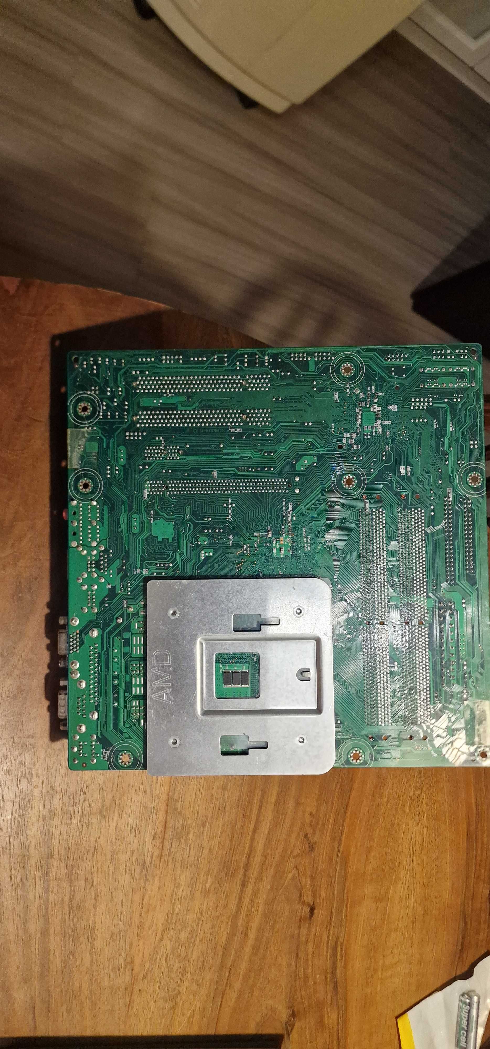 Płyta ECS 945GCT-NM 512MB DDR2 Celeron 2,66G pod XP