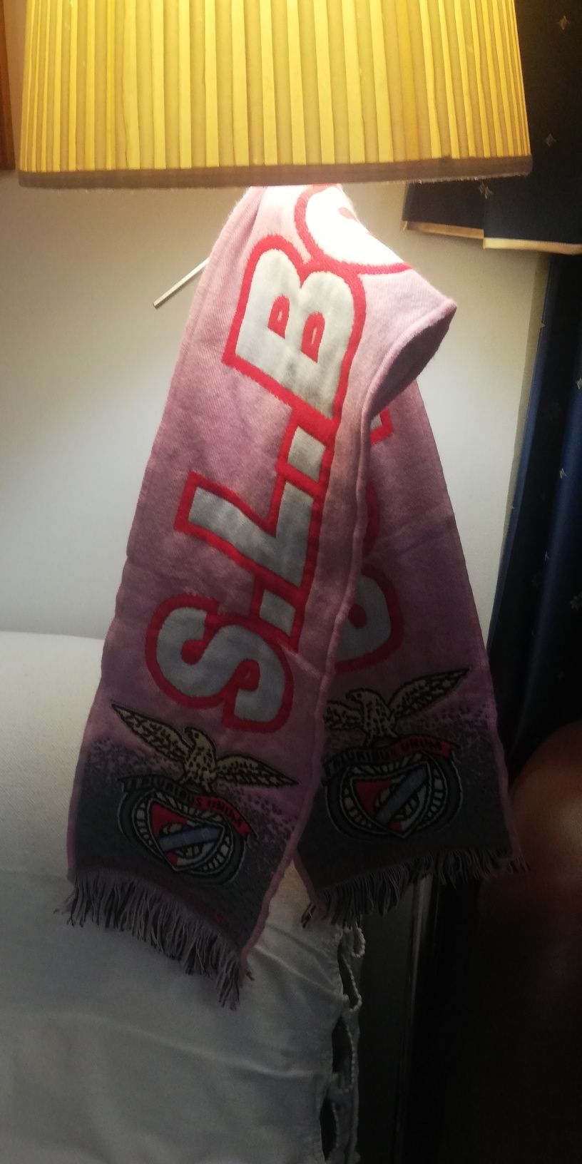 Caschecol donl Benfica lindo