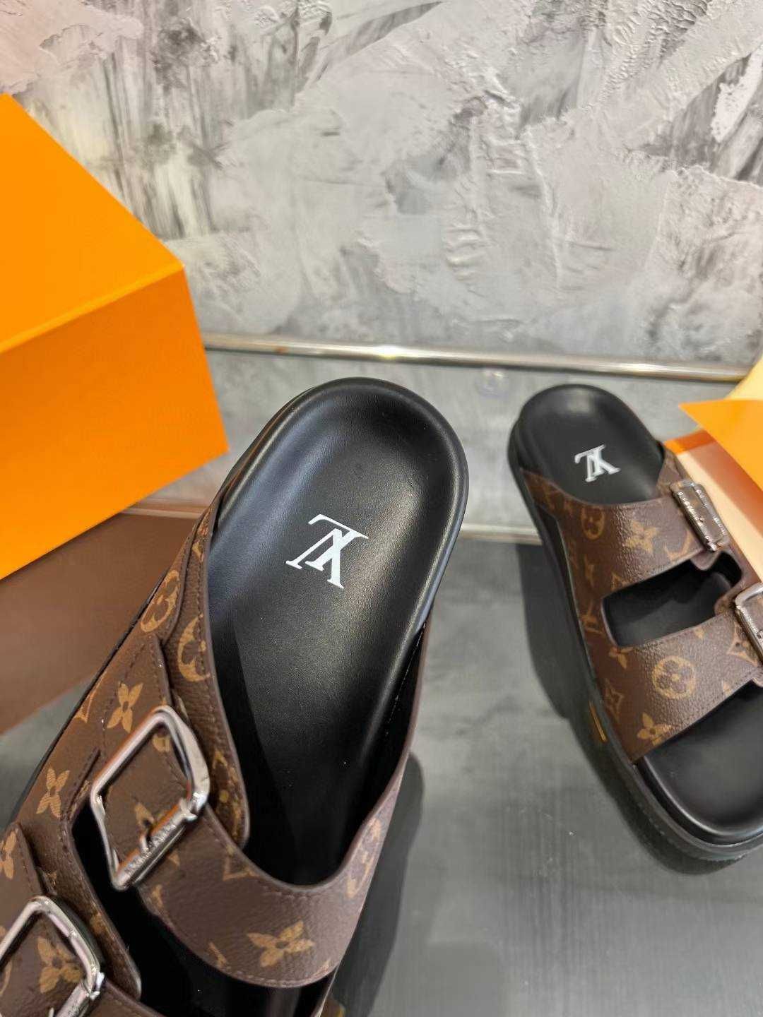 Louis Vuitton Buty, sandaly klapki, skora 180217