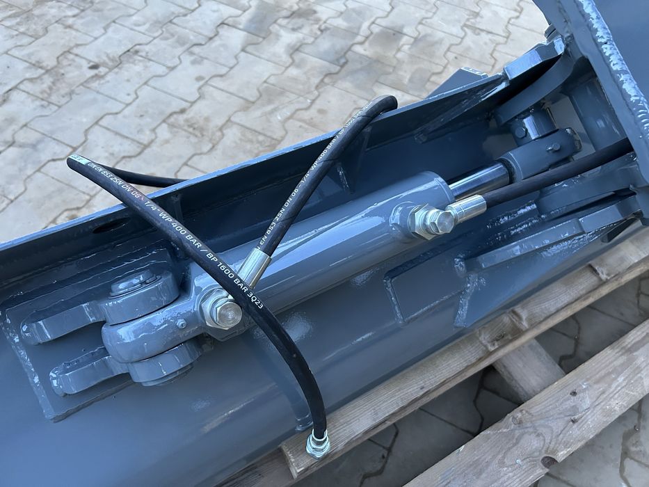 Łyżka skarpowa hydrauliczna 150 MS03 koparka 5,0-6.0 tony