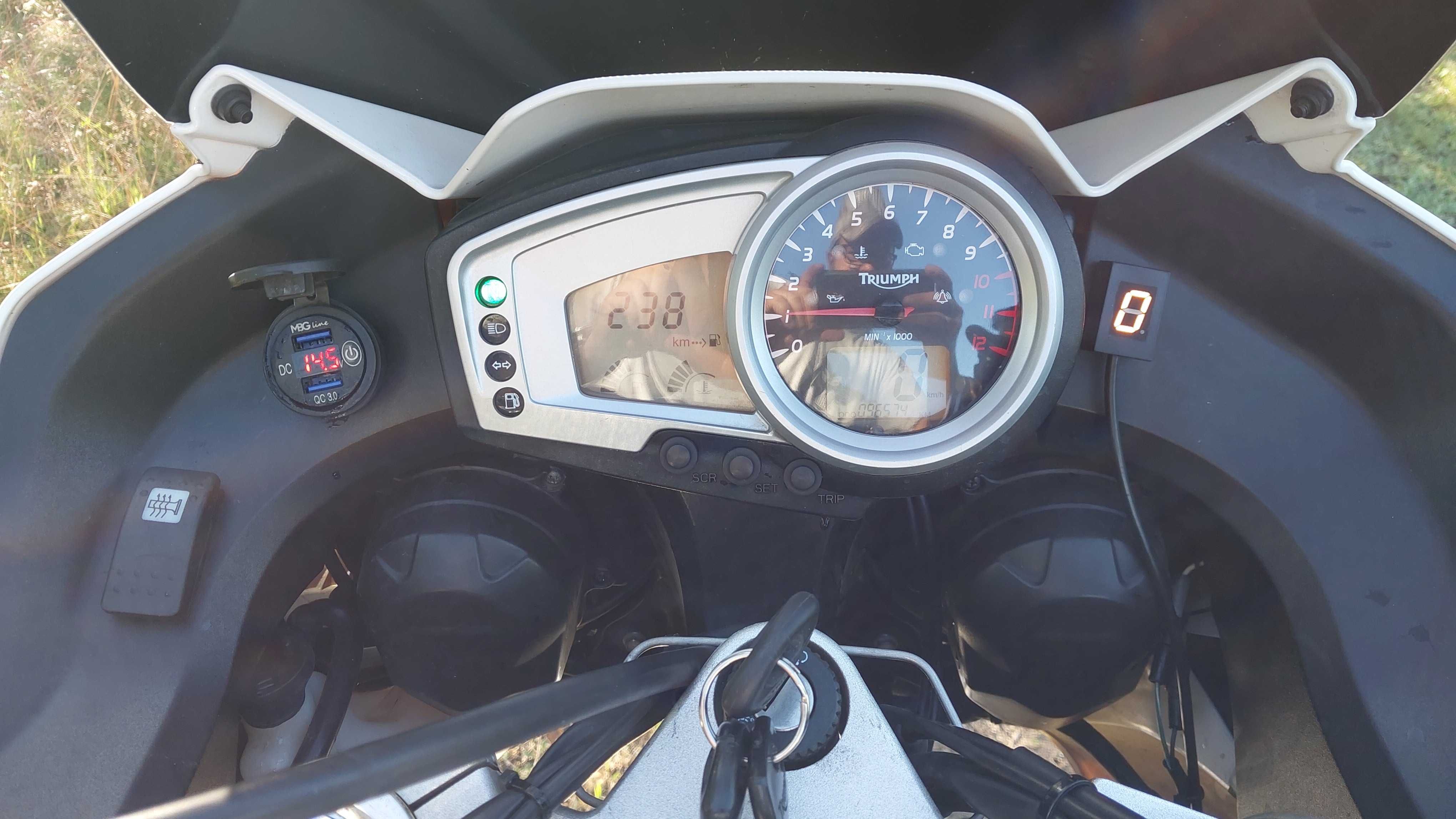 Triumph Tiger 1050 - 2008 rok