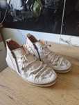 Sprzedam  buty roz.39 firmy Manitu