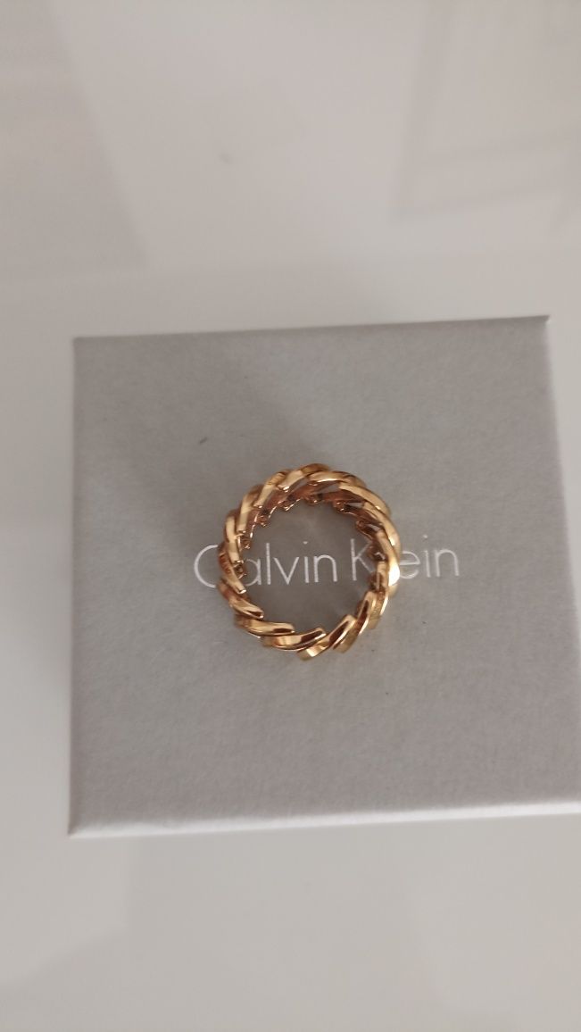 Anel Calvin Klein 14