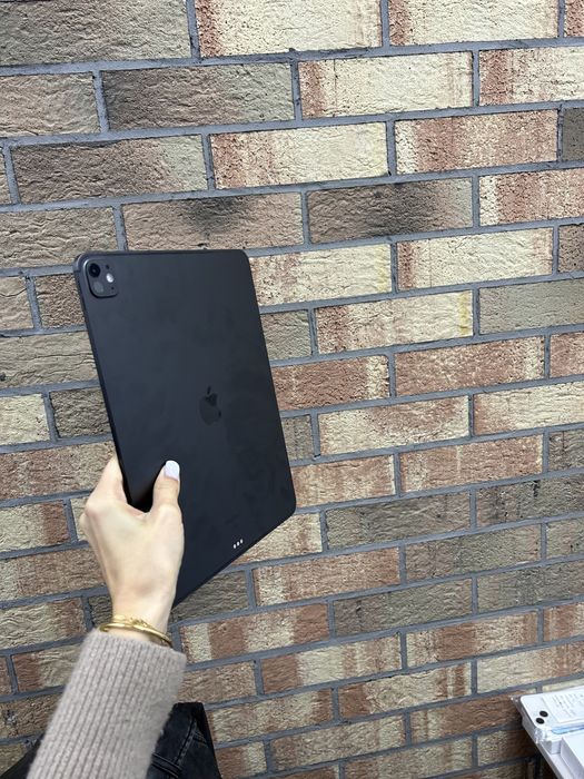 Ipad pro 13 M4 256Gb. (Space) wifi + lte