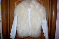 Белая кожаная куртка с мехом тибетской ламы, отстёгиваются рукава