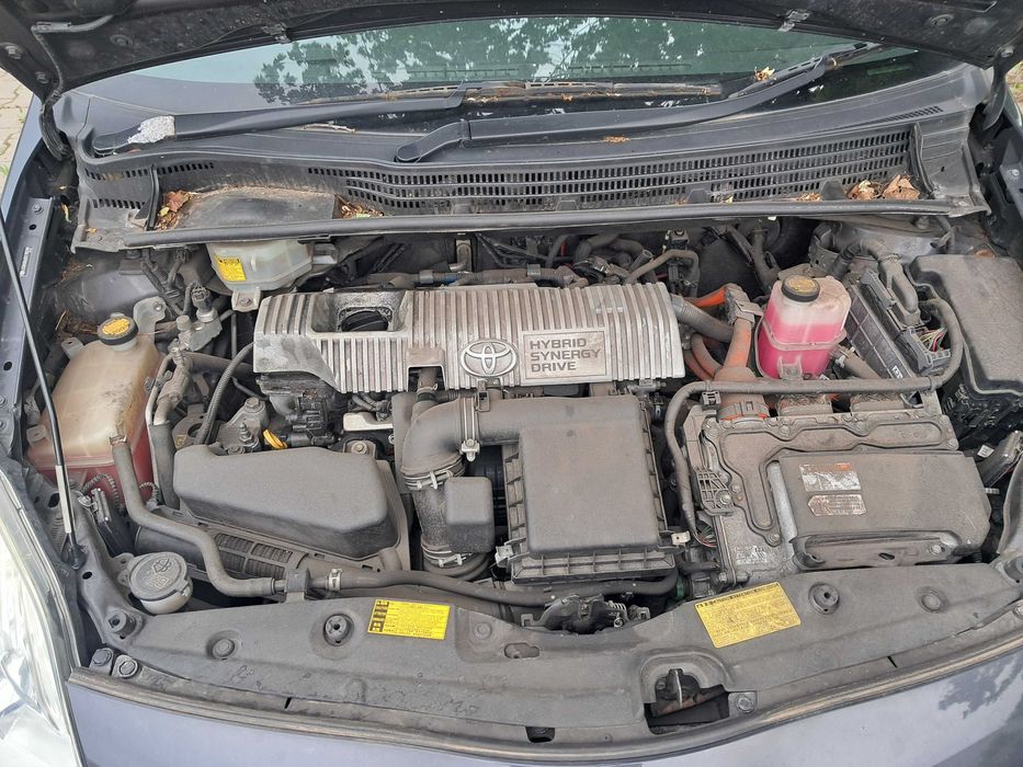 toyota prius III 1.8 hybryda anglik w calosci