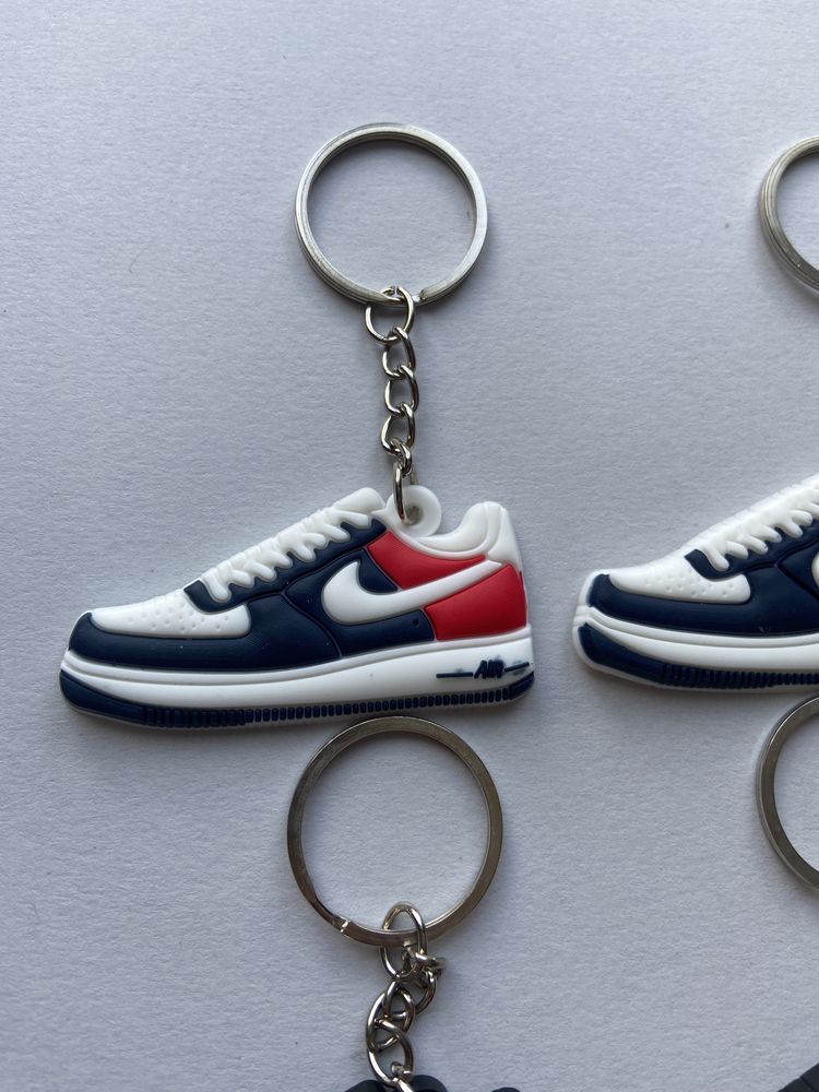 Брелок Air force 1 jordan кросівки кросівок dri fit court  Брелок Nike