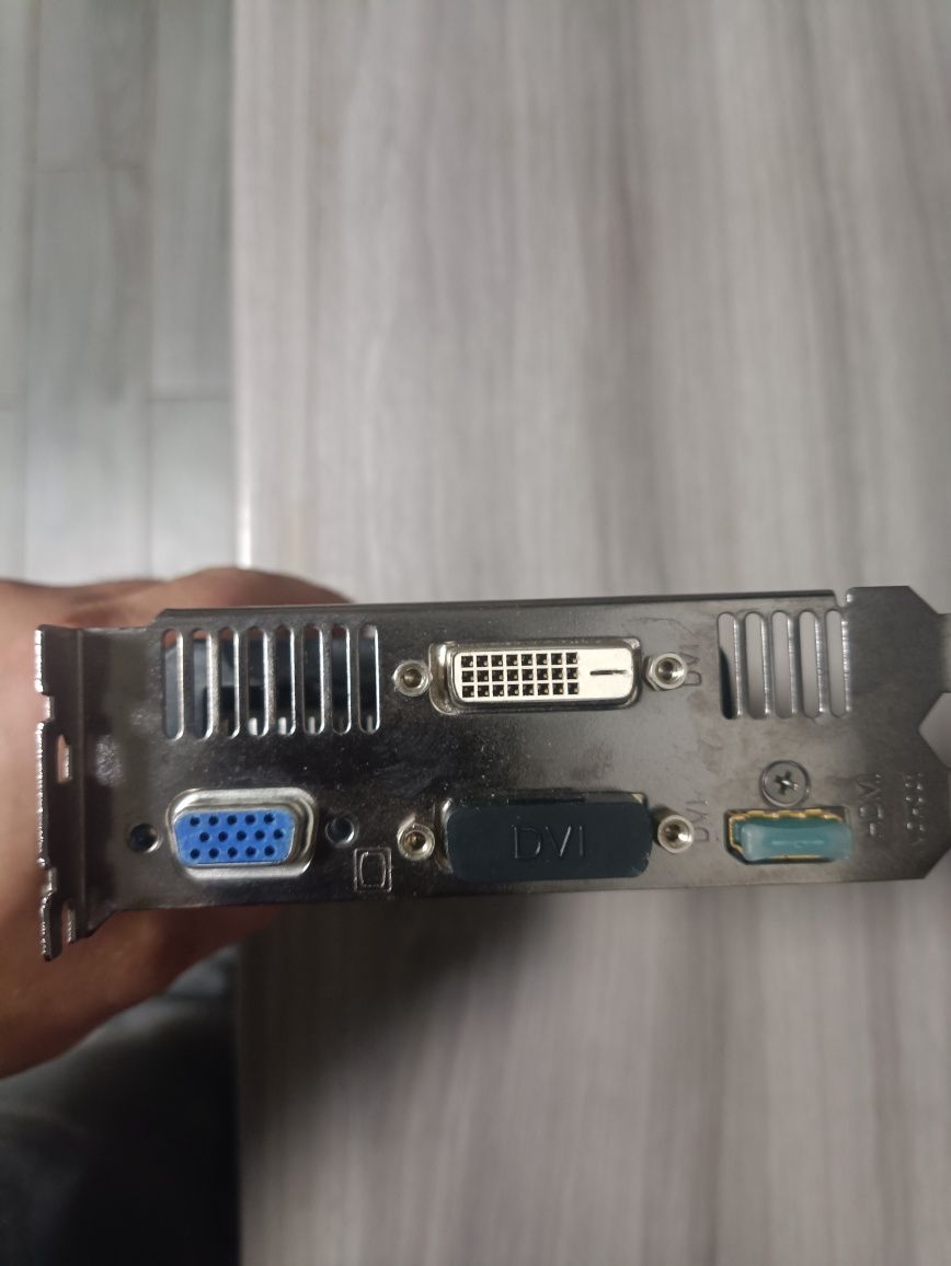 Видеокарта Gigabyte PCI-Ex Radeon HD6750 1024MB GDDR5 (128bit) (740/48