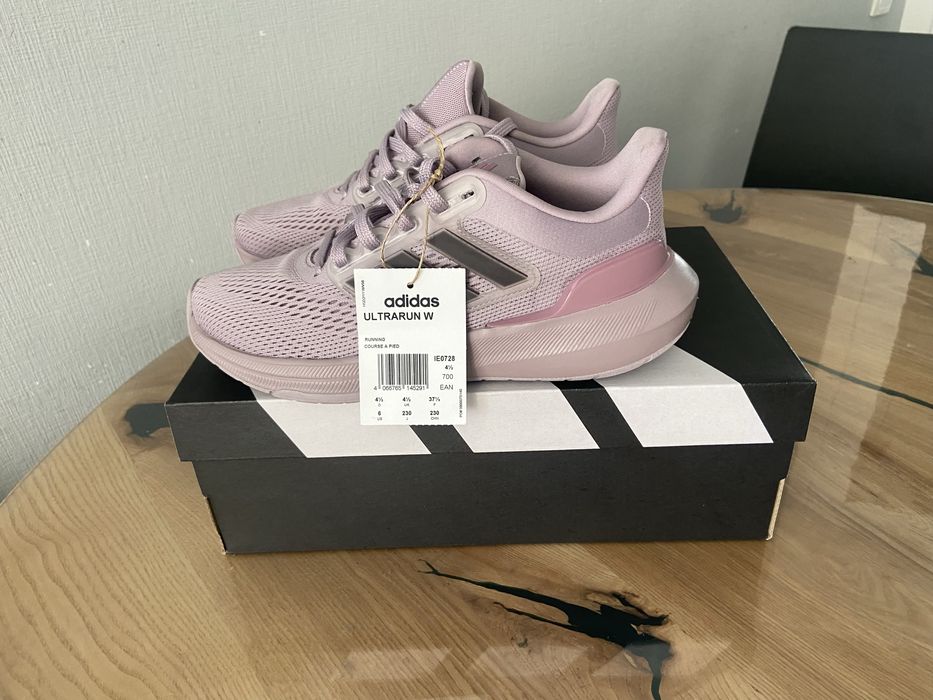 Кросівки adidas оригінал