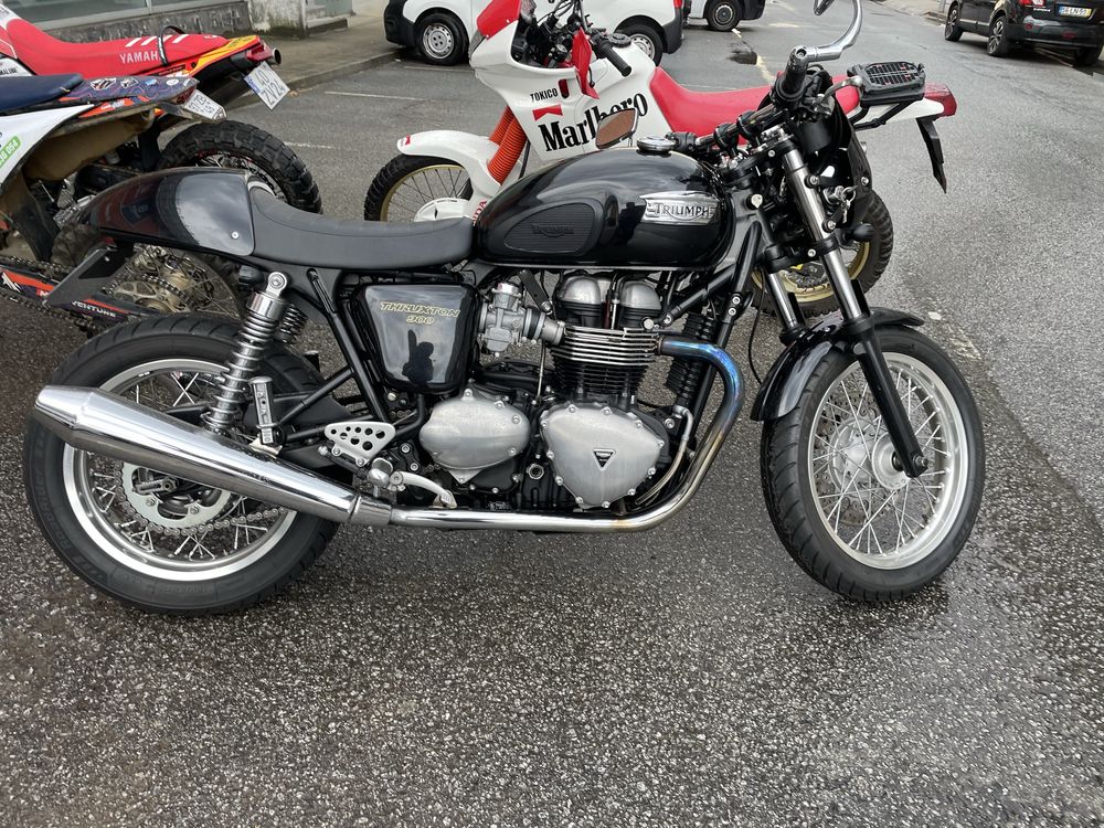 Triumph Thruxton 900