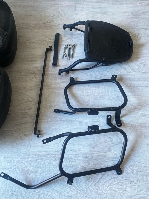 Stelaże kufrów Suzuki V-Strom 650