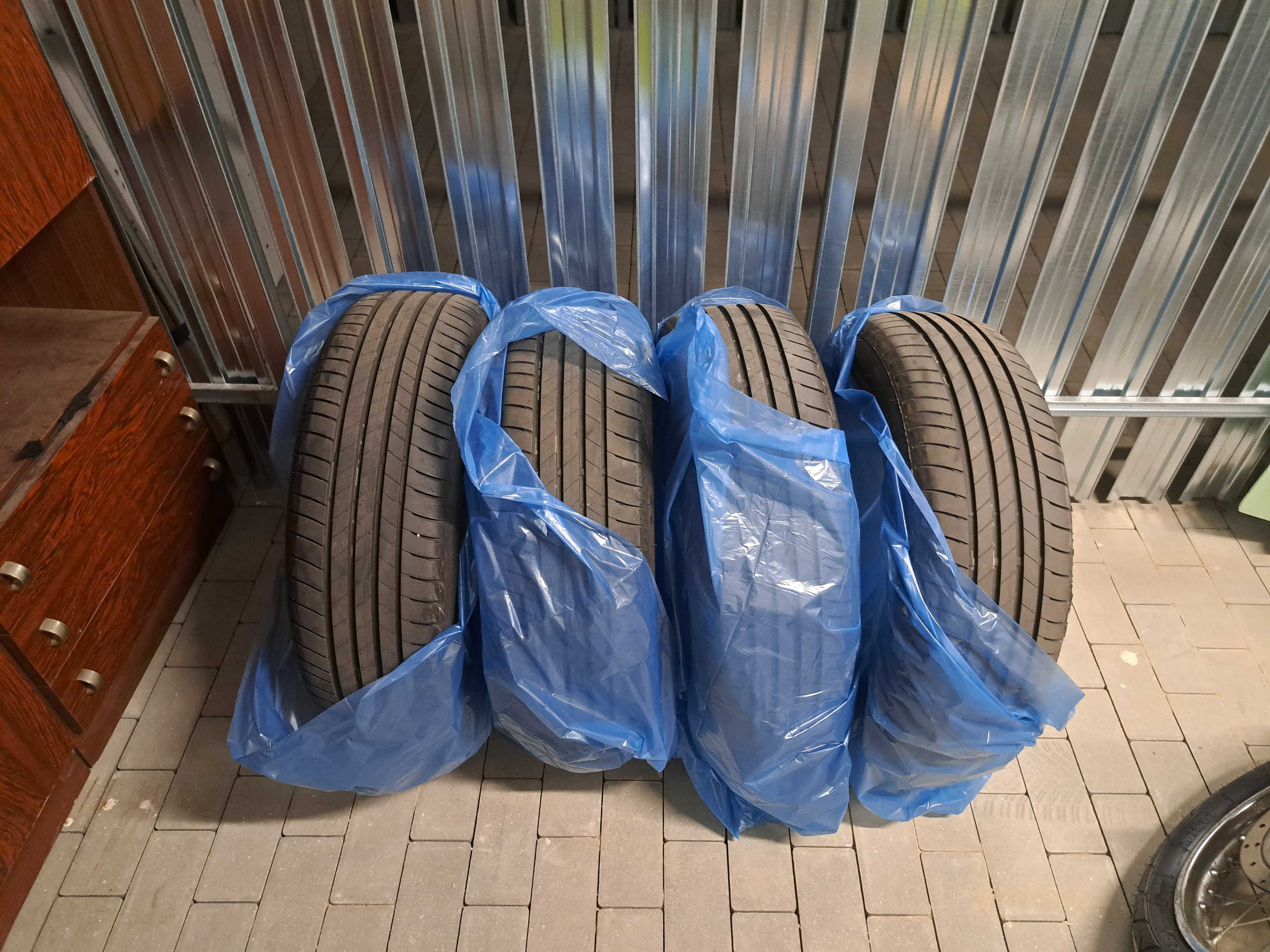 Bridgestone Turanza T005, 215/60 R17, jak nowe