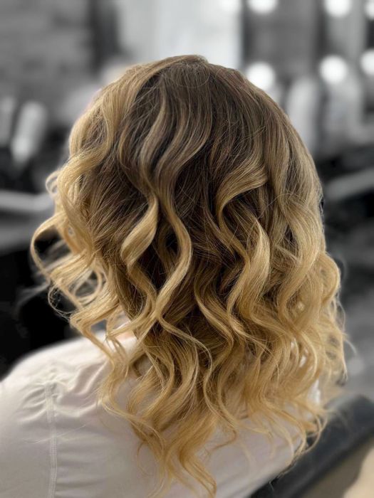 Перукар колорист. Біозавивка , полірування, реконструкція волосся