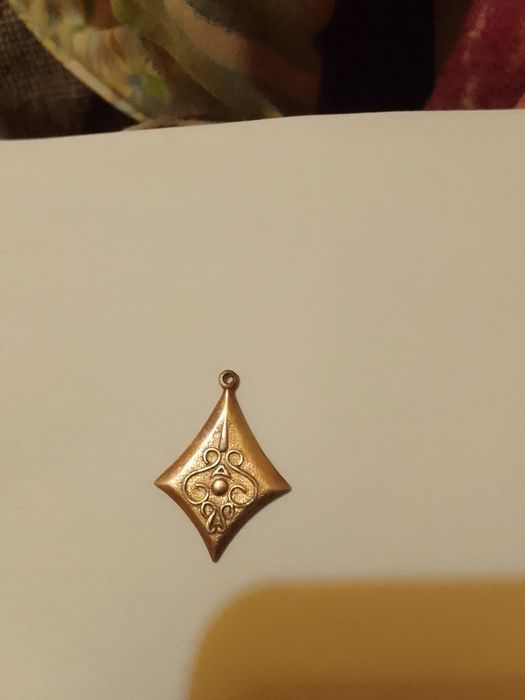 Продається кулон