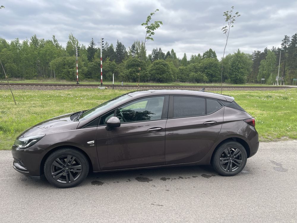 Opel astra k . 2019 rok diesel