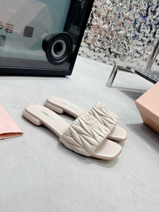 Buty, sandaly klapki, skora 1302