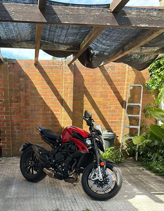 Mv Agusta 800 Dragster R - 1 dono