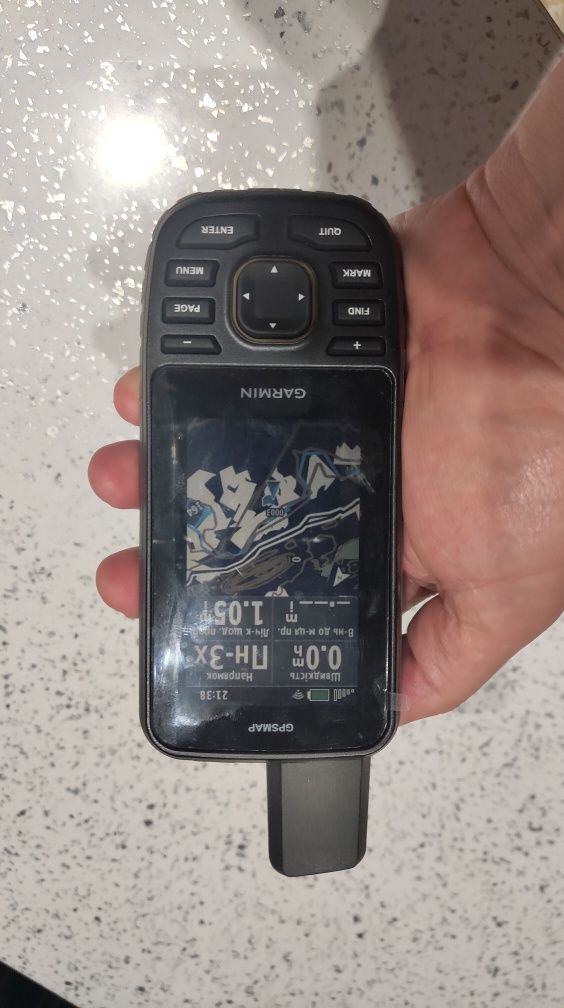 Продам крутий портативний GPS-навігатор Garmin 67