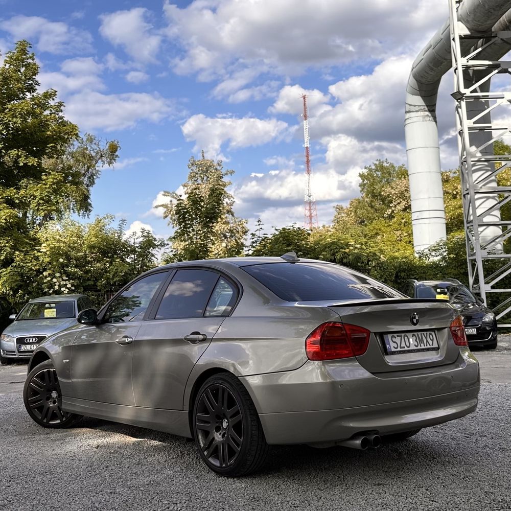 BMW 325 XI E90 X-Drive | 3.0 Beznyna 218KM | Manual 6b | Navi | 2008