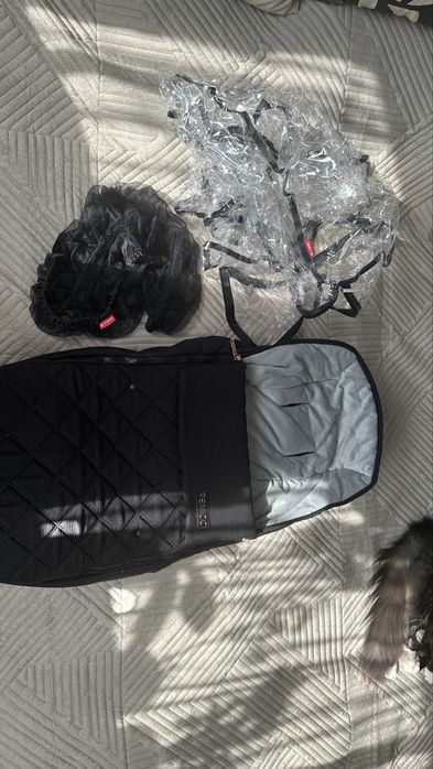 Wózek dziecięcy Venicci Tinum 2.0 Stylish Black gondola spacerówka